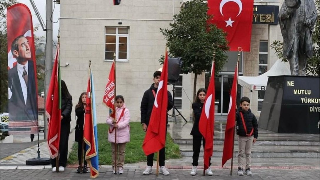 10 Kasım Atatürk'ü Anma Günü